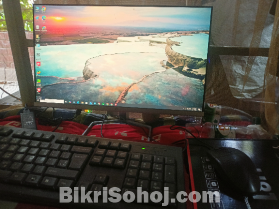 • Full PC Setup বিক্রি করা হবে (Monitor সহ)